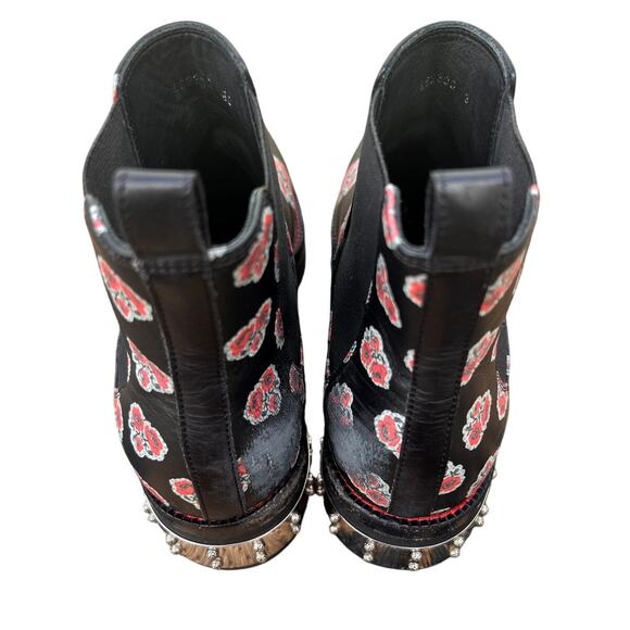 Alexander McQueen | Floral Print Leather Chelsea Booties in Black Size 38 - Picture 5 of 8
